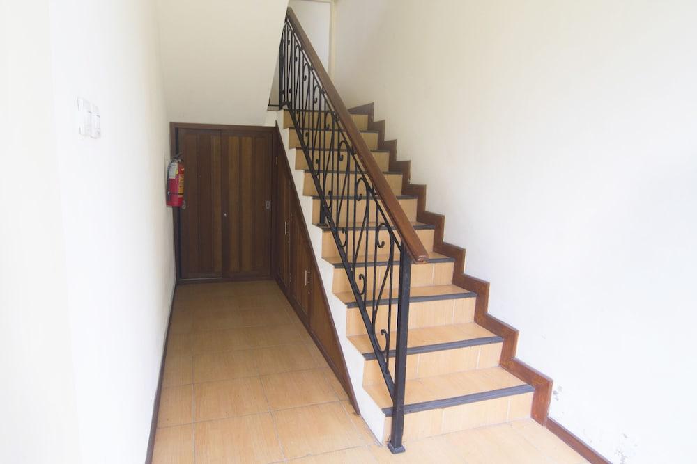 Urbanview Sasono Putro Condoongcatur By Reddoorz Kejayan Extérieur photo