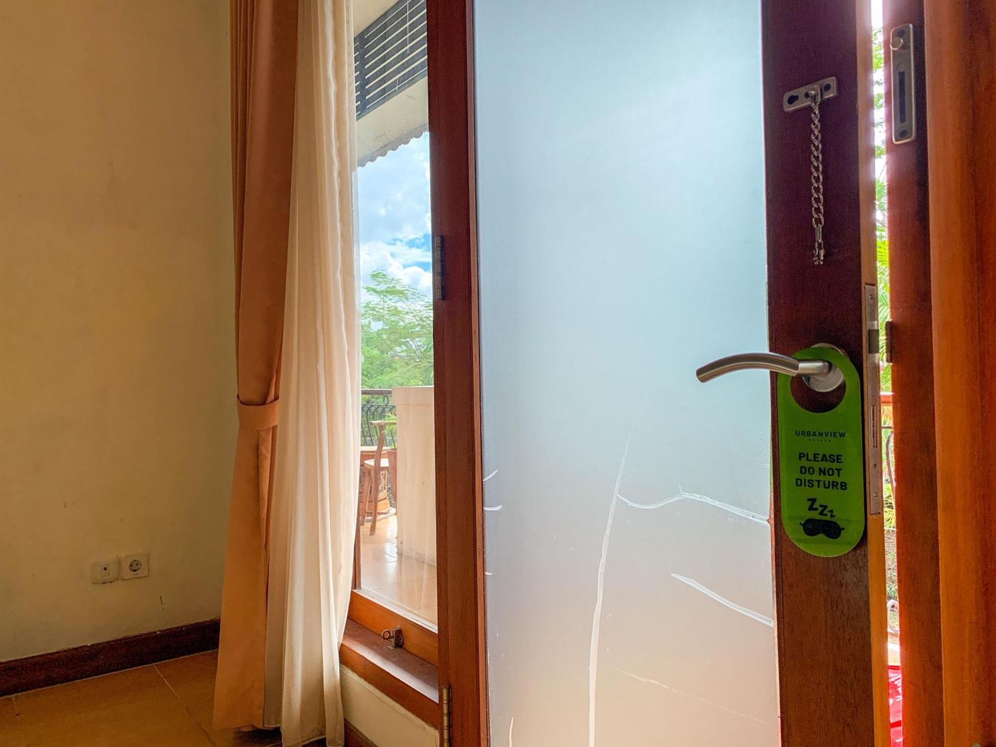 Urbanview Sasono Putro Condoongcatur By Reddoorz Kejayan Extérieur photo