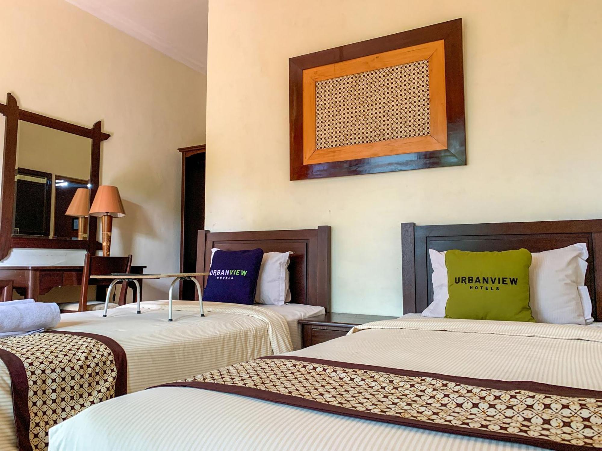 Urbanview Sasono Putro Condoongcatur By Reddoorz Kejayan Extérieur photo