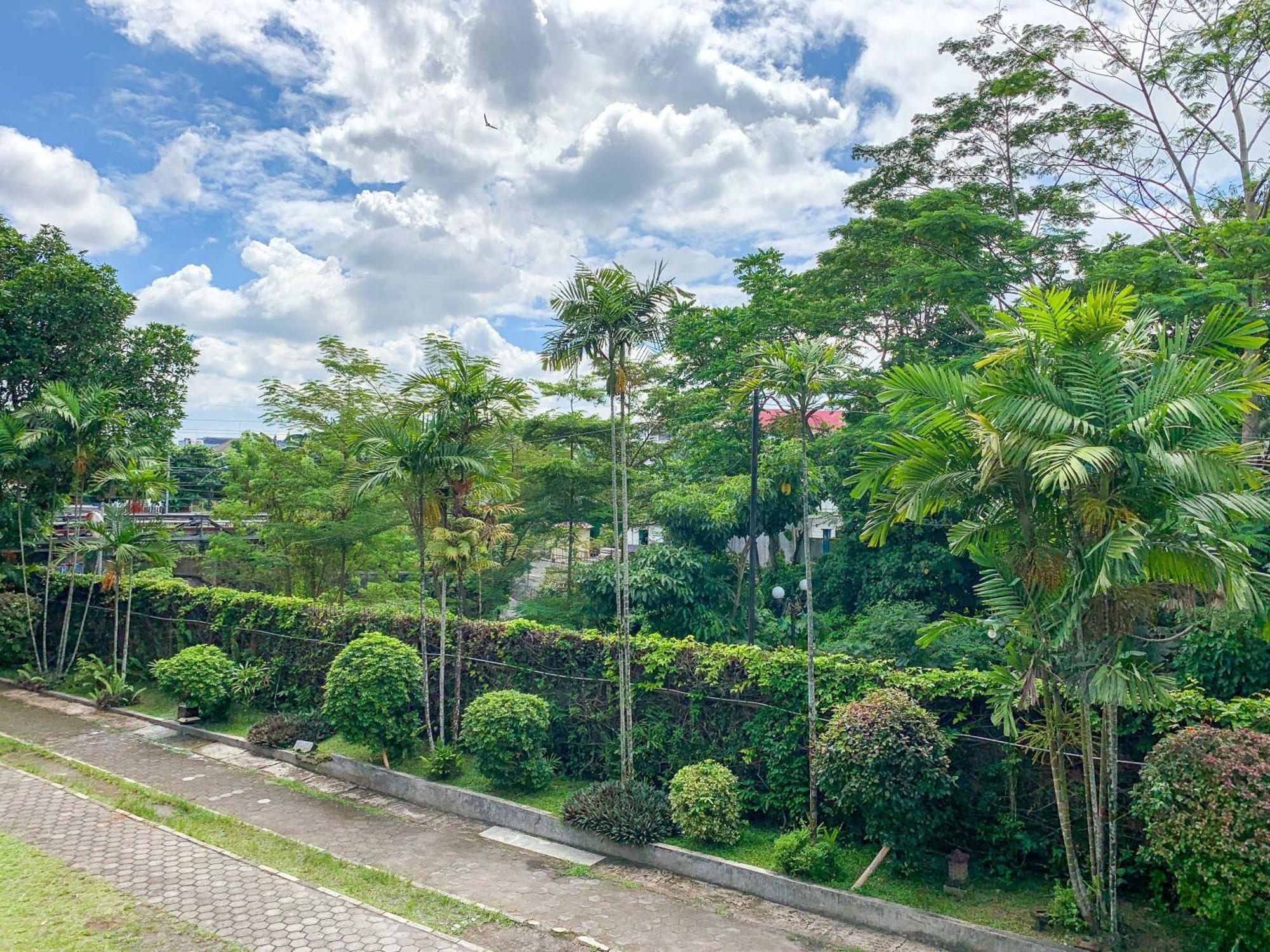 Urbanview Sasono Putro Condoongcatur By Reddoorz Kejayan Extérieur photo
